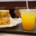 BUNK SANDWICHES Mita seizaka ten - Drink Set: Orange Juice, JPY 250