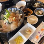 海の駅とまり 元気海 - 