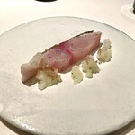 レストラン オオツ - ■会瀬漁港大内商店カンパチ藁焼き 冬瓜（発酵、火入れ、生の3通り）と山茗荷のソース