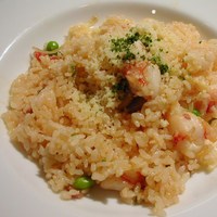 レストラン香味屋 - 大きな海老が入ったエビ・ピラフ