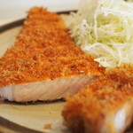 丸和 - 料理写真:１２００えん『ランチ とんかつ定食』2014.10