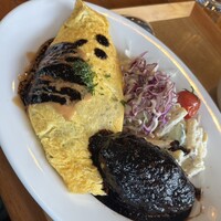 上野洋食遠山 - 洋食屋さんのオムライスと
                    特選デミグラスソースハンバーグ