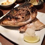 魚金 - ブリのカマ焼き