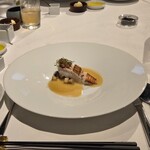 モトイ - ハマダイのポワレ
      エシャロットのシェリーヴィネガーのバターソース