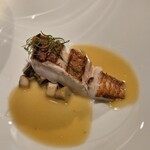 モトイ - ハマダイのポワレ
      エシャロットのシェリーヴィネガーのバターソース