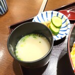 新三浦 - 鶏スープ。コラーゲン、たっぷりです。