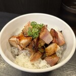 横浜中華そば 維新商店 本店 - 豚飯400円