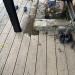 水屋 - お店の足湯　3人掛け　ずぶ濡れなので入らズT_T