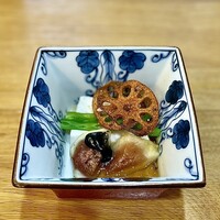 佐とう - 先付/ 胡麻豆腐 無花果 黒胡麻クリーム 隠元