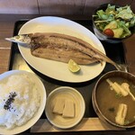 シウンカフェ - 魚の干物セット（さんま）