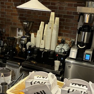 UNI COFFEE ROASTERY_1