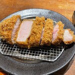 とんかつ ここまでやるか。 - 神戸豚の特上ロース
