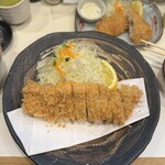 とん太 - 特ロース定食