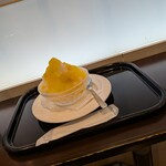 ひなたの湯 - 注文：プレミアムかき氷マンゴー…650円➔マンゴーの果肉と特製ソースでプレミアムな味わいを....
