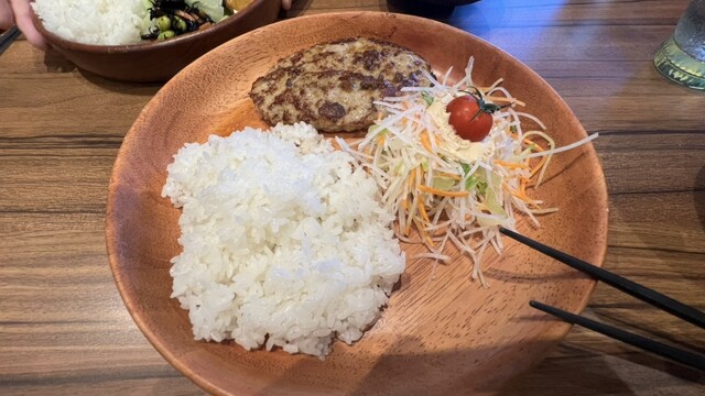 びっくりドンキー 湊高台店 - 白銀（ファミレス）の写真