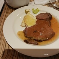 ブッフェダイニング プリンスマルシェ - ローストビーフ