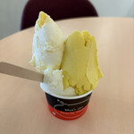 さくらんぼ会館 - 水曜アイスの日で3種。得した気分だった日。