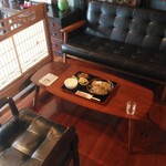 cafe 赤い花 - 利用したテーブル席