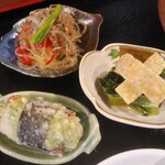 cafe 赤い花 - 三種類の小鉢