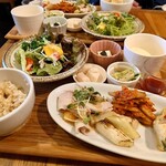 G831 Natural Kitchen & Cafe - 