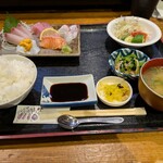 四季の味処　髭ダルマ - 髭達磨定食