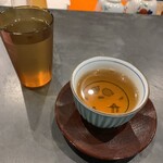 ポンニラペンspice - 初めに出された冷水、ルイボスとクミンのお茶