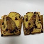 パン・デ・フィロゾフ - 【ブリオッシュカシスマロン】断面　ﾔﾊﾞｲ!