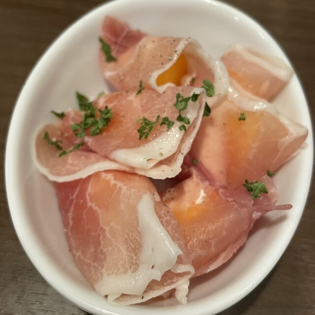 小皿料理とアヒージョと酒 kawaとmori （カワトモリ） - 上新庄/居酒屋