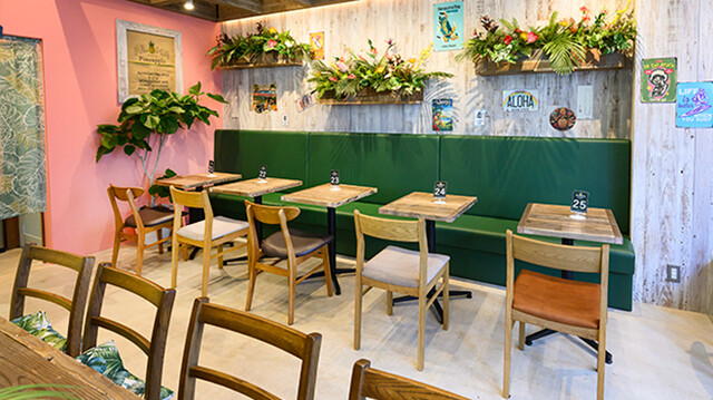 ALOHA CAFE Pineapple 梅田茶屋町店