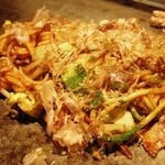 Okonomiyaki Teppanyaki Izakaya Minoru - 豚焼きそば