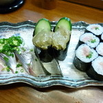 寿司酒房 洛彩 - 2014.10 にぎり寿司、さんま（320円/2貫）かに味噌（320円/2貫）ネギトロ巻き（510円）
