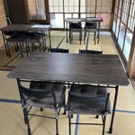お食事処 与四郎 - 店内