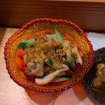 じどりや 穏座 - 雄の胸肉の皮の棒々鶏