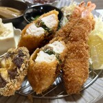 お食事処 与四郎 - ミックスフライ(椎茸・ささみ梅紫蘇・海老)