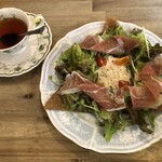 MONO MONO CAFE - ガレット、フレーバーティー