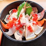 地魚料理 恵比須 - 料理写真:海鮮丼1