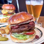 ザ・コーナー ハンバーガー＆サルーン - 