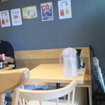 甲州屋別邸 - 店内の様子