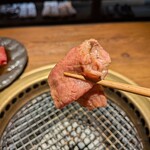 和牛とタン 焼肉 とみ - 