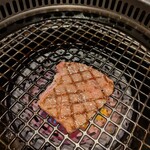 和牛とタン 焼肉 とみ - 