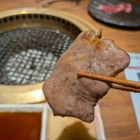 和牛とタン 焼肉 とみ 新橋本店 - 