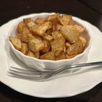 フィオーレ - ジャガイモとニンニクのフリット