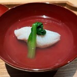日本料理FUJI - メバルのお椀. 吸い地はいつものようにに手火山式の香り高さを感じます.