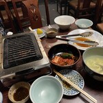 焼肉 食堂苑 - ご飯大盛り（それぞれ）　　　　　　　　　　　　　　キムチ、たまごスープだけ残してしまいました…