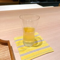 日本料理FUJI - ニホンミツバチの蜂蜜のソーダ割り