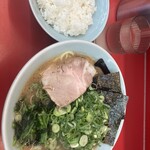 横浜家系らーめん 武蔵家 薬園台店 - 