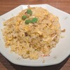中華食堂 かどや - チャーハン ... チャーシュー、卵、ネギ、グリンピースなどが入っていたかしら