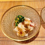 御料理 まつ山 - 飛来幸地鶏の胸肉の炭焼きと菊菜のお浸し