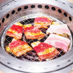 お肉屋さんのひとり焼肉 - 