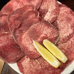 ホルモン炭火焼 昇龍 - 料理写真: